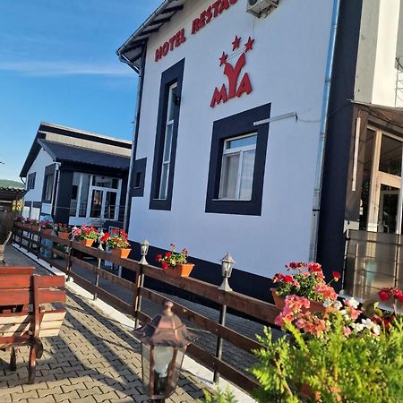 Hotel Mya Bistrita  Luaran gambar